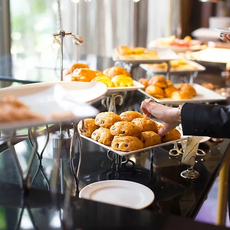 Dijkstra ホテル 4*