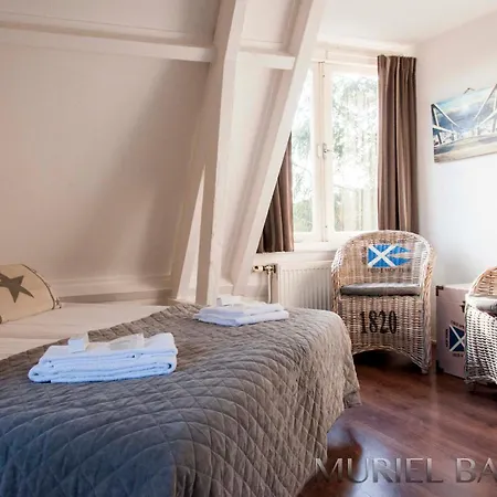 Отель Dijkstra 4*